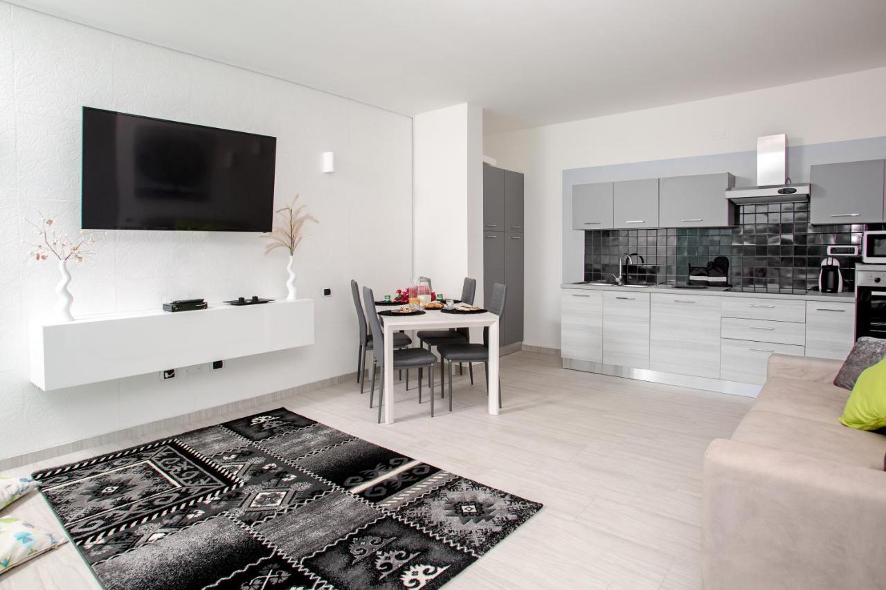 Apartamento La Torre House Santa Teresa Gallura Exterior foto